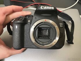 Canon EOS 700D - 3