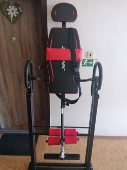 Inverzní lavice / autotrakční lehátko - 3