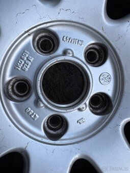 Originální VW alu kola R16 s pneu 205/55/16 Michelin - 3