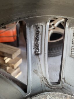 5x112 215/55 R17 - 3