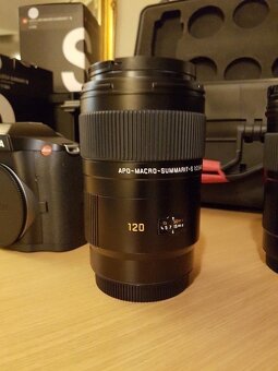 Leica S2 střední formát se 2 objektivy - 3
