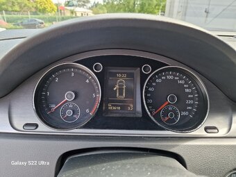Volkswagen Passat - 3