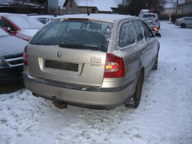 Prodám díly na Škoda Otavia 2 combi R.V,05 FSI - 3