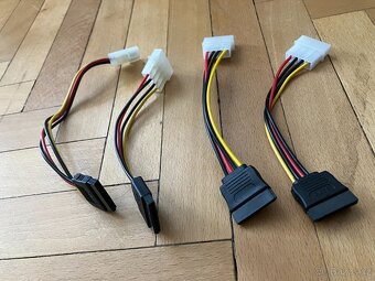 Propojovací kabely k PC zdroji pro napájení, redukci/rozšíře - 3