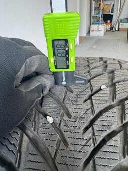 255/35 r20 zimní pneu - 3