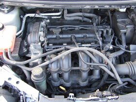 Prodám náhradní díly Ford Focus Mk2 kombi 1.6 16v 85kw - 3