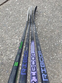 Hokejky CCM Ribcor Trigger 5 Pro,7 Pro, 8 Pro. Leva strana L - 3