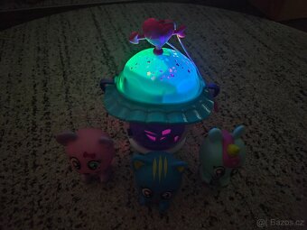 Lumiluvs domeček + 3 figurky - 3