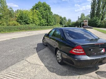 Mercedes - 3