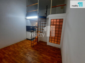 Pronájem bytu 2+kk, 25 m2, Štúrova, Praha - 3