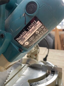 Pokosová pila Makita LS1013 - 3