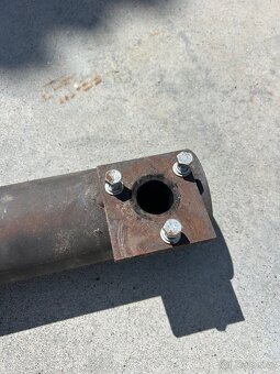 výfuk agregátu Carrier Supra 450 - 3