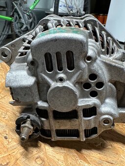 Alternátor mitsubishi colt - 3