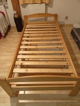 Dřevěná postel z masivu - jednolůžko - 3