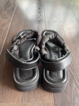 Nové dívčí sandále TAMARIS vel 36 - 3