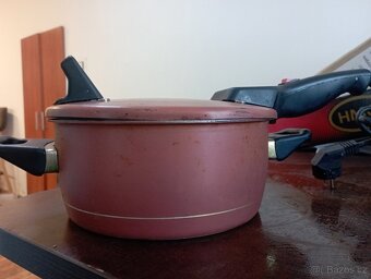 Remoska střední hnědá - 3