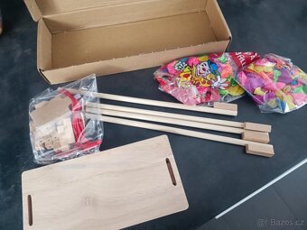🗡️ Dřevěná společenská hra – Šermíři s balónky 🎈 - 3