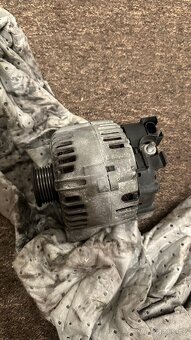 Alternátor Valeo pro BMW - 3