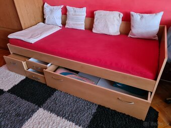 Prodám jednolůžkovou postel - 3