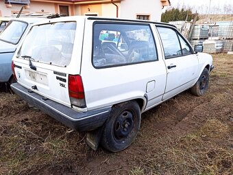 VOLKSWAGEN POLO FOX 1,1 1980 - 3