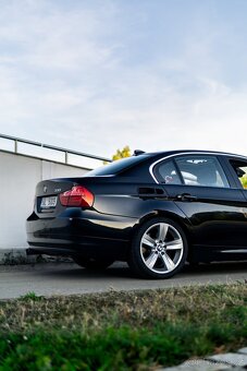BMW 330i E90 2008 LCI - 3