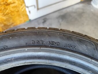 Goodyear 235/45 r18 - 3
