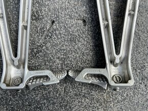 Zadní stupačky komplet / Suzuki Gsxr 750 k6 - 3
