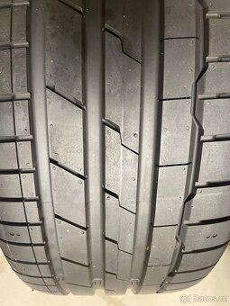 Pneu letní 4x Hankook 235/30r20 99% - 3