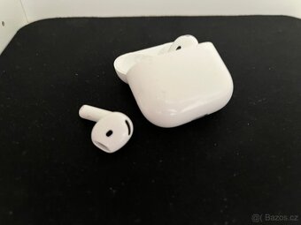 Apple AirPods 4 - 3