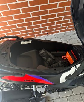 Aprilia sr 125 GT replica - odpočet - 3
