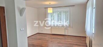 1/2 rodinného domu se zahradou Zlín - Kostelec, ihned - 3