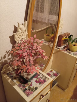starší ložnice z pozůstalosti – kvalitní dřevěný nábytek - 3