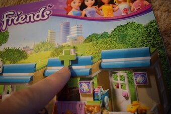 Lego friends 3188 Veterinární klinika v Heartlake - 3