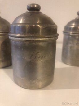 stare hlinikove korenky 6 ks , doza na cukr - 3