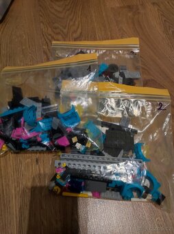 Lego City 60406 Kamion se závodním autem - 3