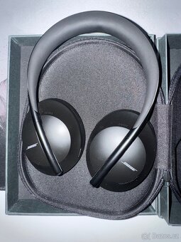 Bose Noise Cancelling Headphones 700 - 3