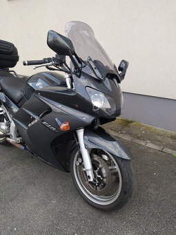 YAMAHA FJR 1300 - 3