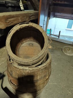 Prodám dřevěné sudy. - 3