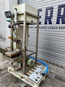 Plnička kanystrů - 3