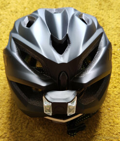 Cyklistická helma MET - 3