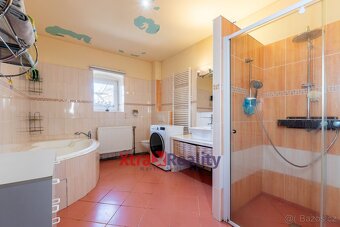 Prodej rodinného domu 325 m2, ev.č. 00033 - 3