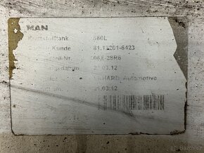 nádrž MAN 580 litrov 2 ks - 3