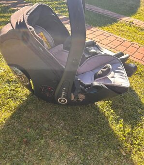 Autosedačka Kiddy Evolution Pro 2 + isofix základna - 3