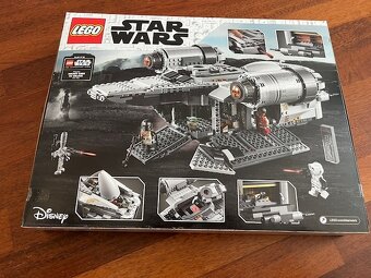 LEGO Star Wars 75292 The Razor Crest - 3