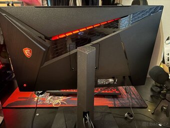 Herní monitor MSI 27" - 3