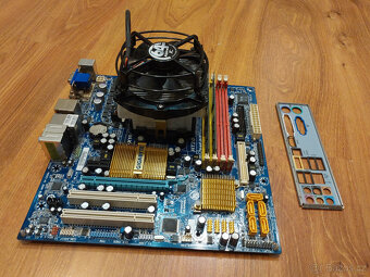 Základní deska AM2 + CPU + RAM + chladič - 3