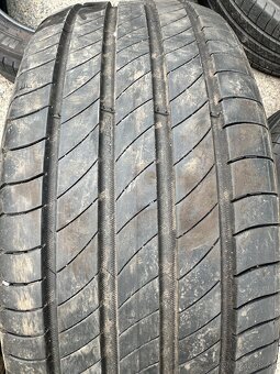 Nové pneu Michelinu 225/55R17 - 3