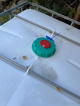 Barel na vodu 1000L - 3