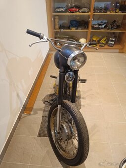 Jawa 250 - 3