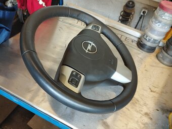 Opel Astra H volant - 3